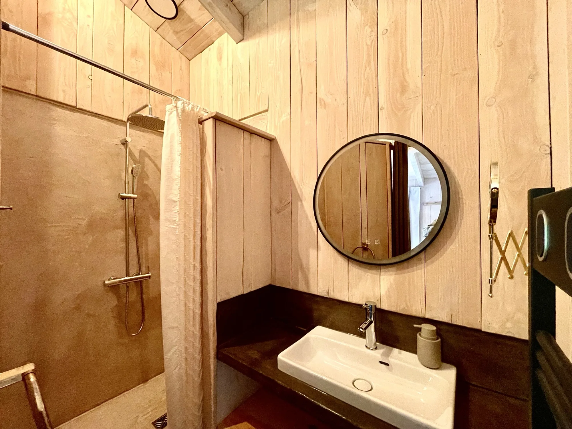 Another view of the master suite at Lalalandes